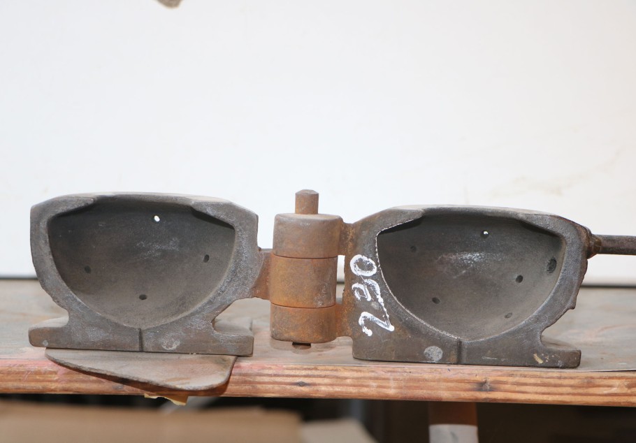 Gallery image 0230 - 1