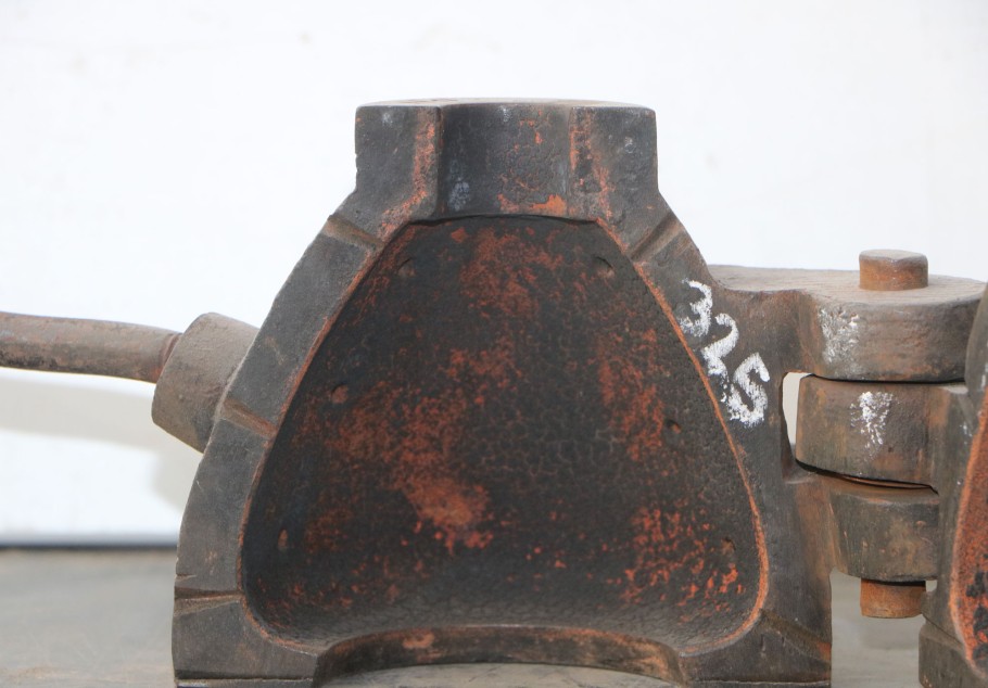 Gallery image 0325 - 1