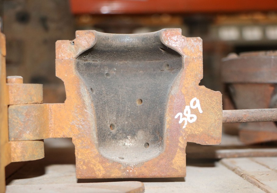 Gallery image 0389 - 1