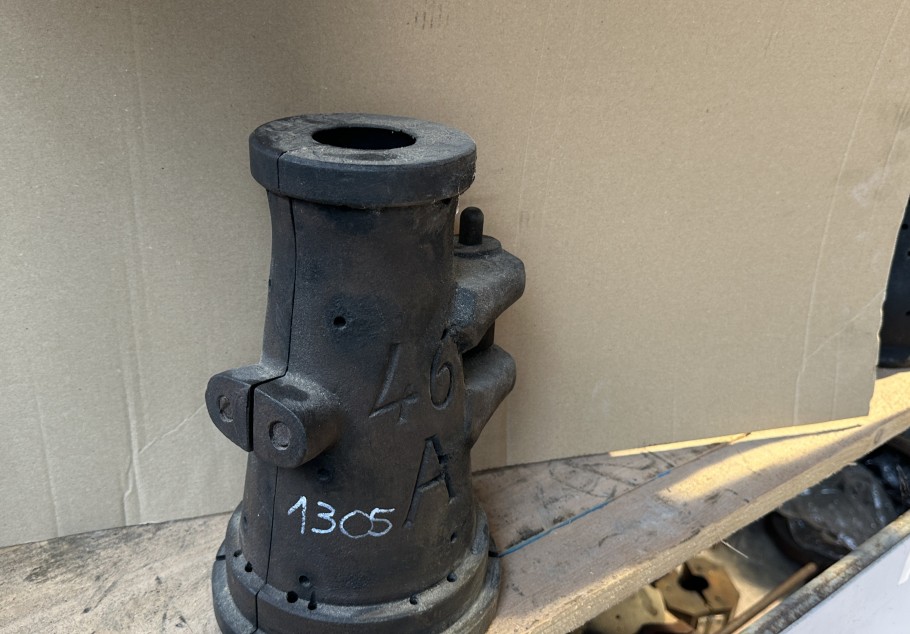 Gallery image 1305 - 2